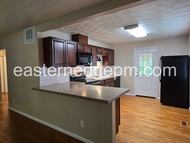 Foto del edificio - 338-338 NW 7th St