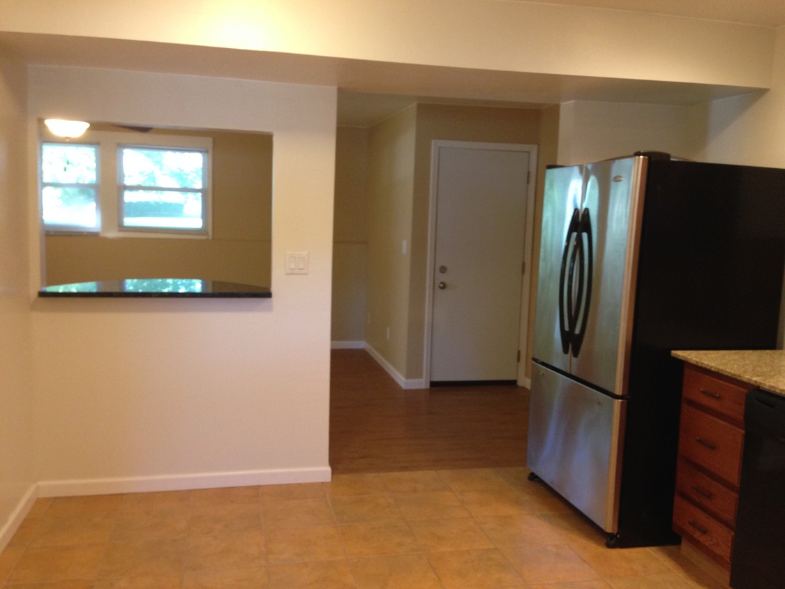 Foto principal - 801 Deerfield Rd