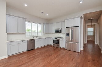 Building Photo - 18526 Bridgeway Ln