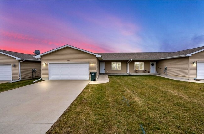 Foto del edificio - 5482 Summerland Drive