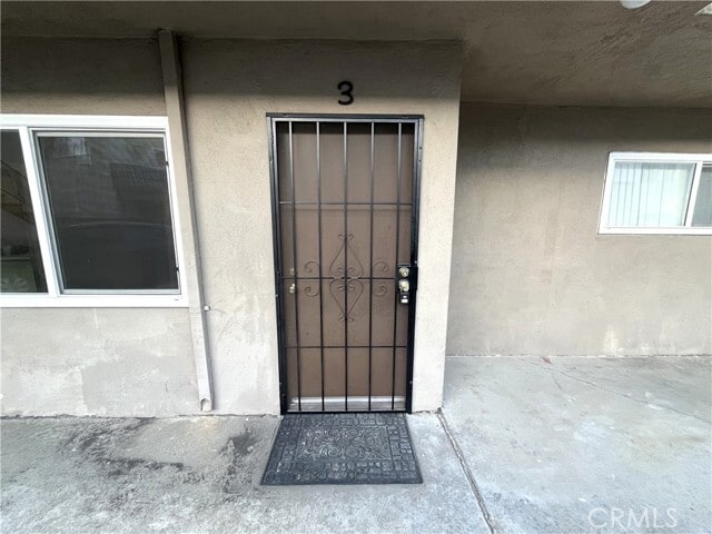 Building Photo - 4750 W Broadway