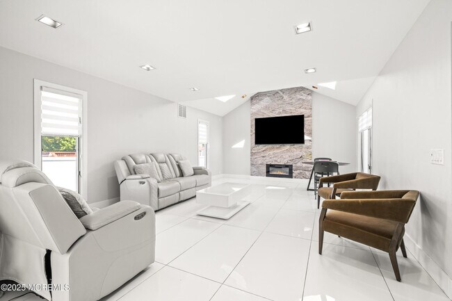 Foto del edificio - 24 Valley Forge Rd