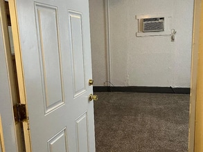 Building Photo - 1412 Moorman Ave NW