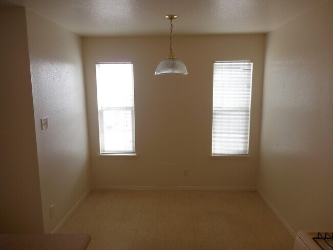 Building Photo - 9497 Ariel Rico Ct