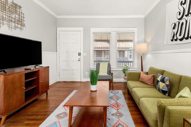 Foto del edificio - 203 W Magnolia Ave