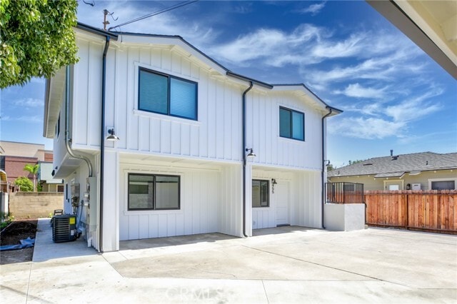 Building Photo - 455 N Olive St