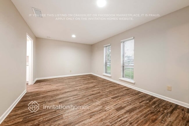 Foto del edificio - 2324 Lovell Dr