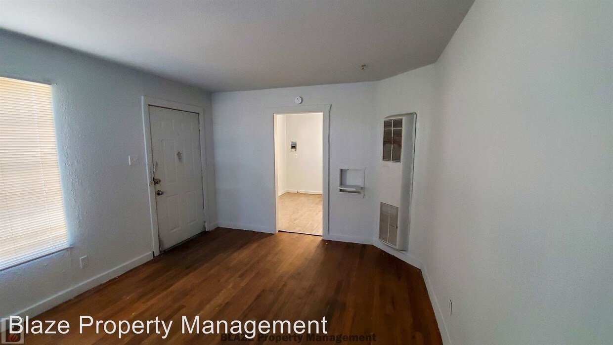 Foto principal - 809 S Bryan St