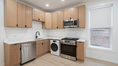 Building Photo - 1311 W Ohio St