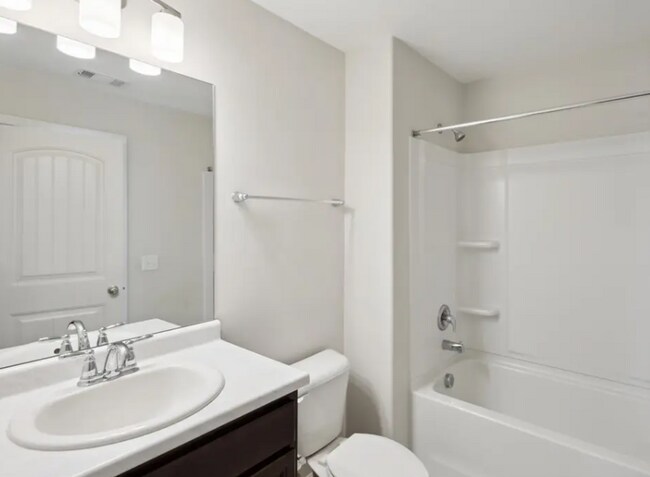 Foto del edificio - Beautiful 4BR Home in Gated Ramsey Landing!