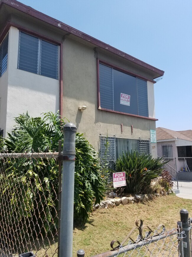 131 east 95th st., Los Angeles - 131 E 95th St