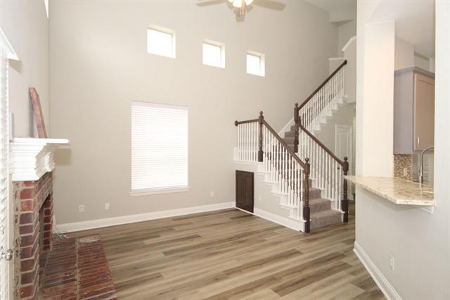 Foto del edificio - 11115 Oliver Ln