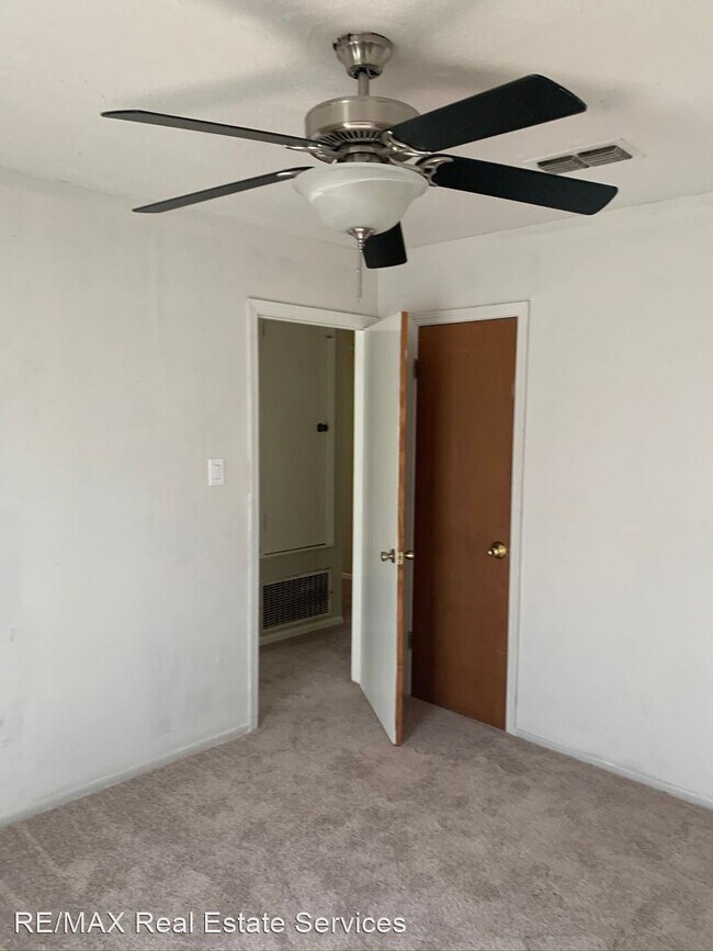 Building Photo - 3 br, 1.5 bath House - 3516 Baywood