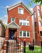 Building Photo - 1439 N Artesian Ave