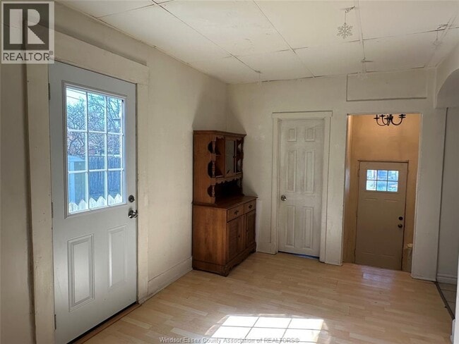 Building Photo - 414 Crawford Ave