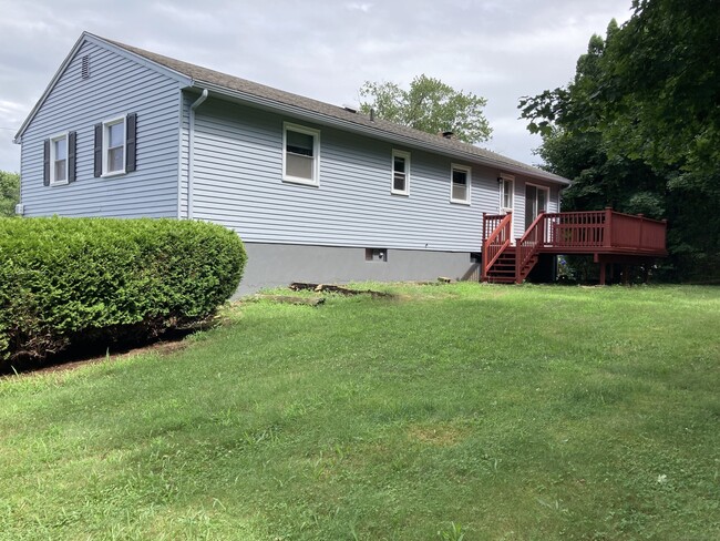 Building Photo - 21 Salem Ridge Dr N