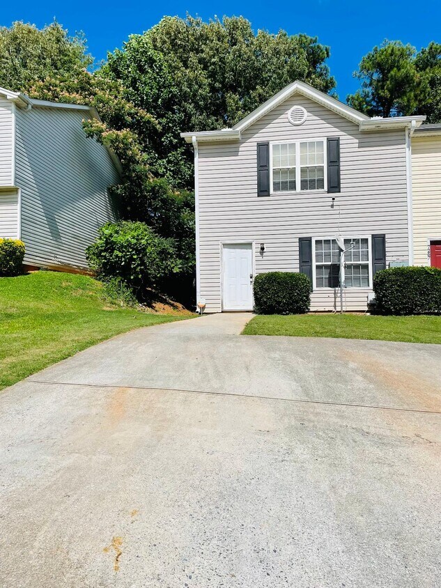 7265 Crestside Dr, Austell, GA 30168 Townhome Rentals in Austell GA