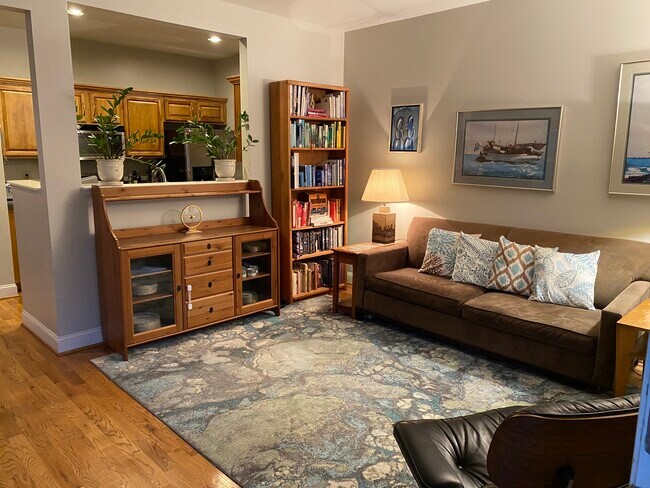 Photo - 3312B Elkins Ave Townhome