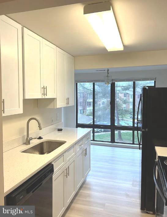 Building Photo - 18001 Chalet Dr