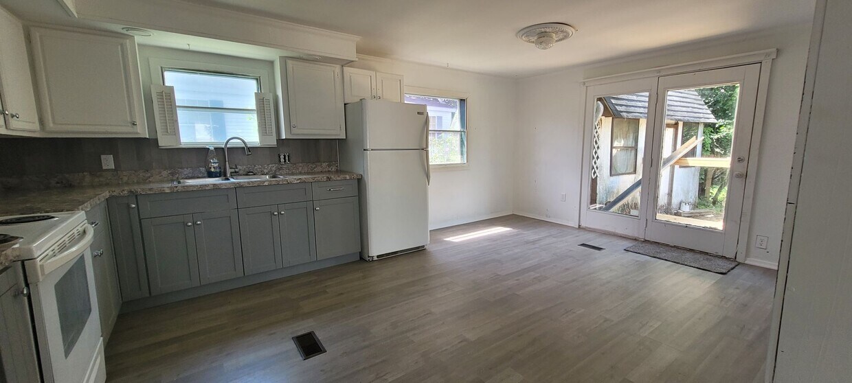 Foto principal - 3 bedroom 2 bathroom mobile home in Quarry...