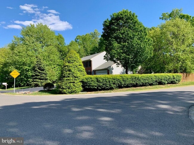 Building Photo - 6510 Marsh Ct