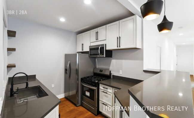 Foto del edificio - 4539 St Charles Pl