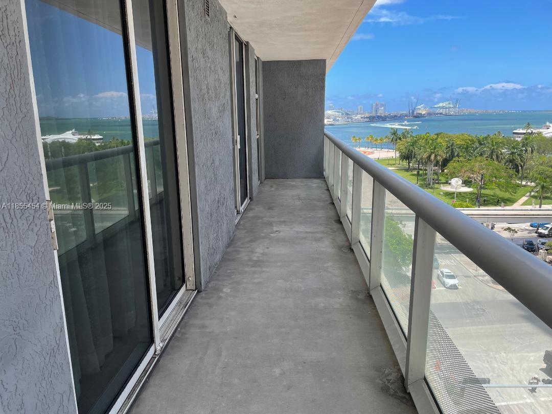 Primary Photo - 50 Biscayne Blvd