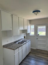 Building Photo - 3007 Curtis Dr