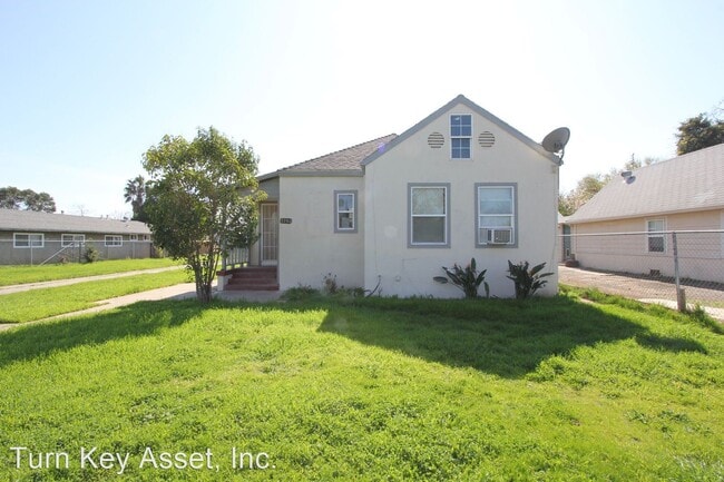 Building Photo - 3 br, 2.5 bath House - 3292 38th Ave