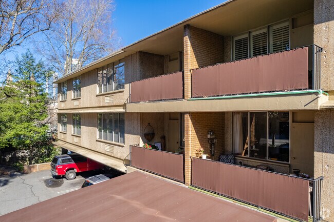 Foto del edificio - 2637 Peachtree Rd NE