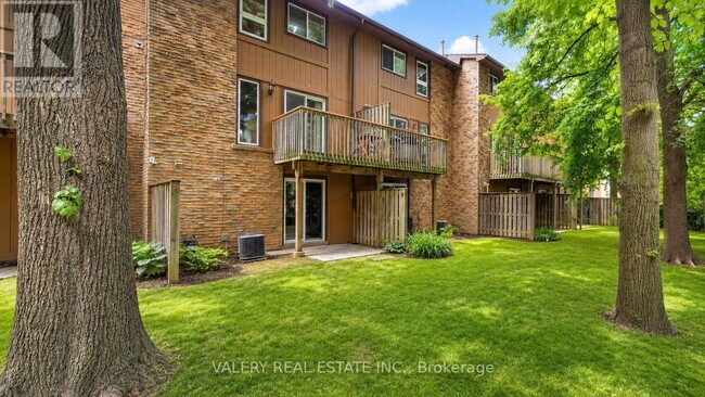 Building Photo - 2359 Birchmount Rd