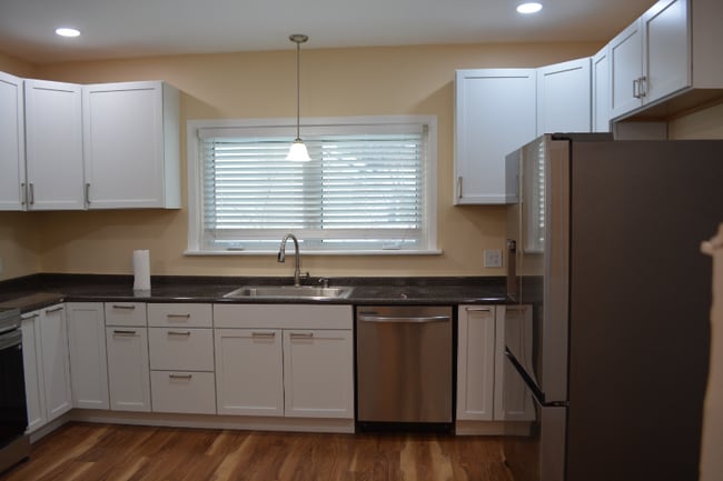 Building Photo - 225 Thieme Pl