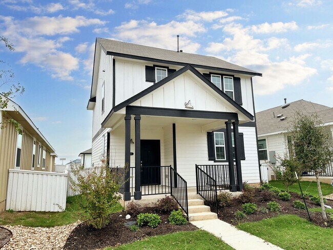 Foto del edificio - 424 Hortus Dr