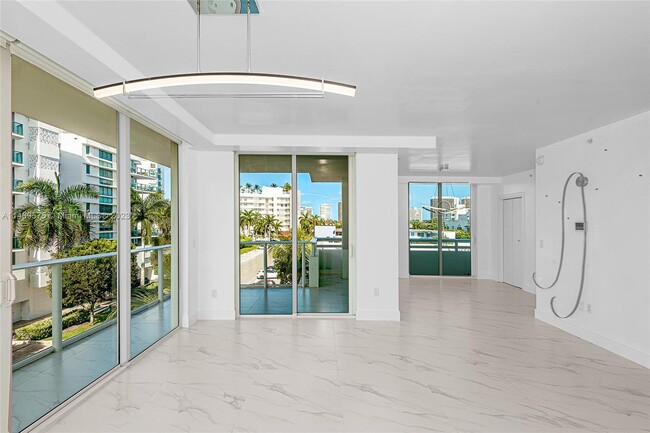 Foto del edificio - 1150 102nd St