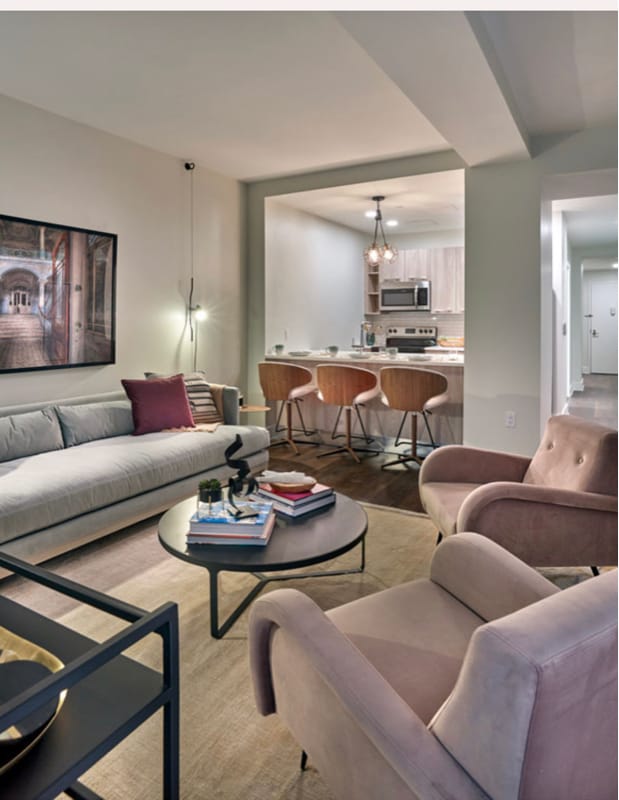 Building Photo - 579 Broad St