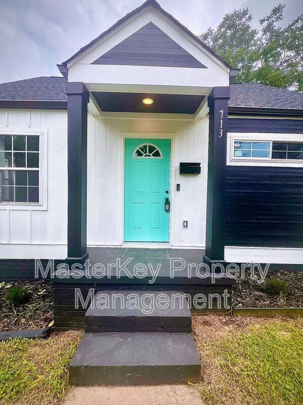 Foto del edificio - 713 Massey Ave