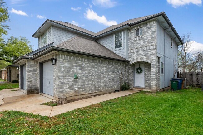 Building Photo - 9613 Nightjar Dr