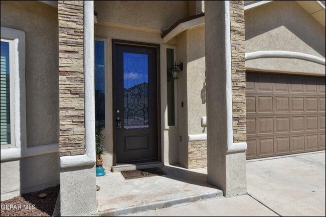 Building Photo - 221 Jennice Cir