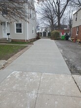Building Photo - 1437 Sulzer Ave
