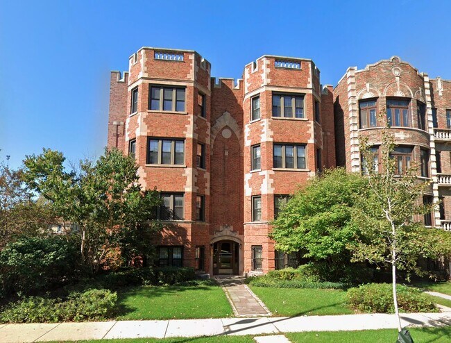 Foto del edificio - 506 S Austin Blvd