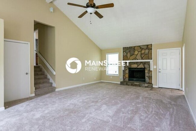 Building Photo - 4 Bedroom Pet-Friendly Home in Marietta, G...