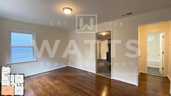 Building Photo - 2 Bedroom Cottage in Crestwood Noth