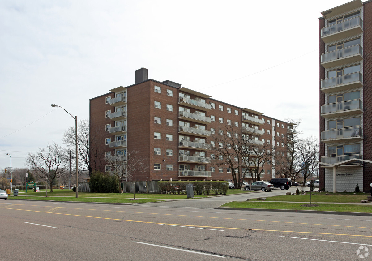 Primary Photo - Bonaview Towers