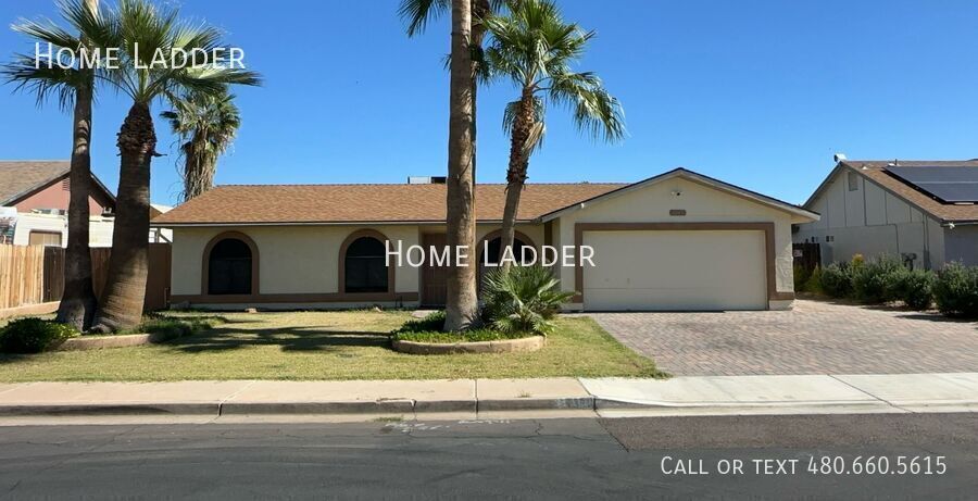 Foto principal - 1645 S Hall-