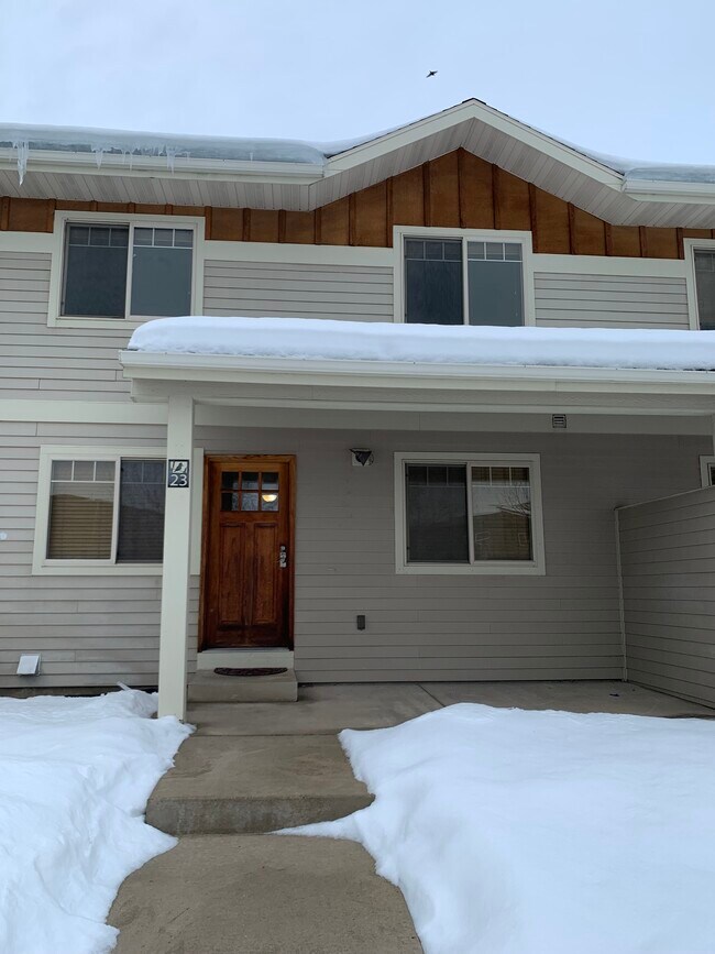 Building Photo - 2947 N 27th Ave