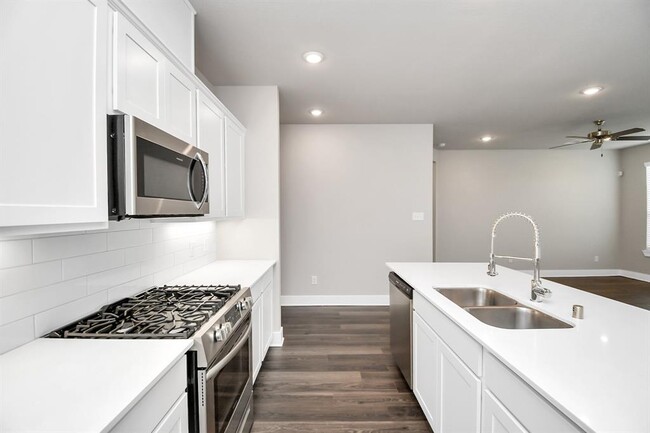Building Photo - 10643 Cascade Crk Dr