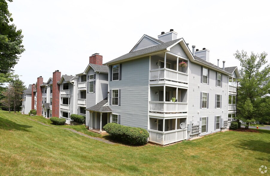 The Village at Wethersfield Rentals Wethersfield, CT