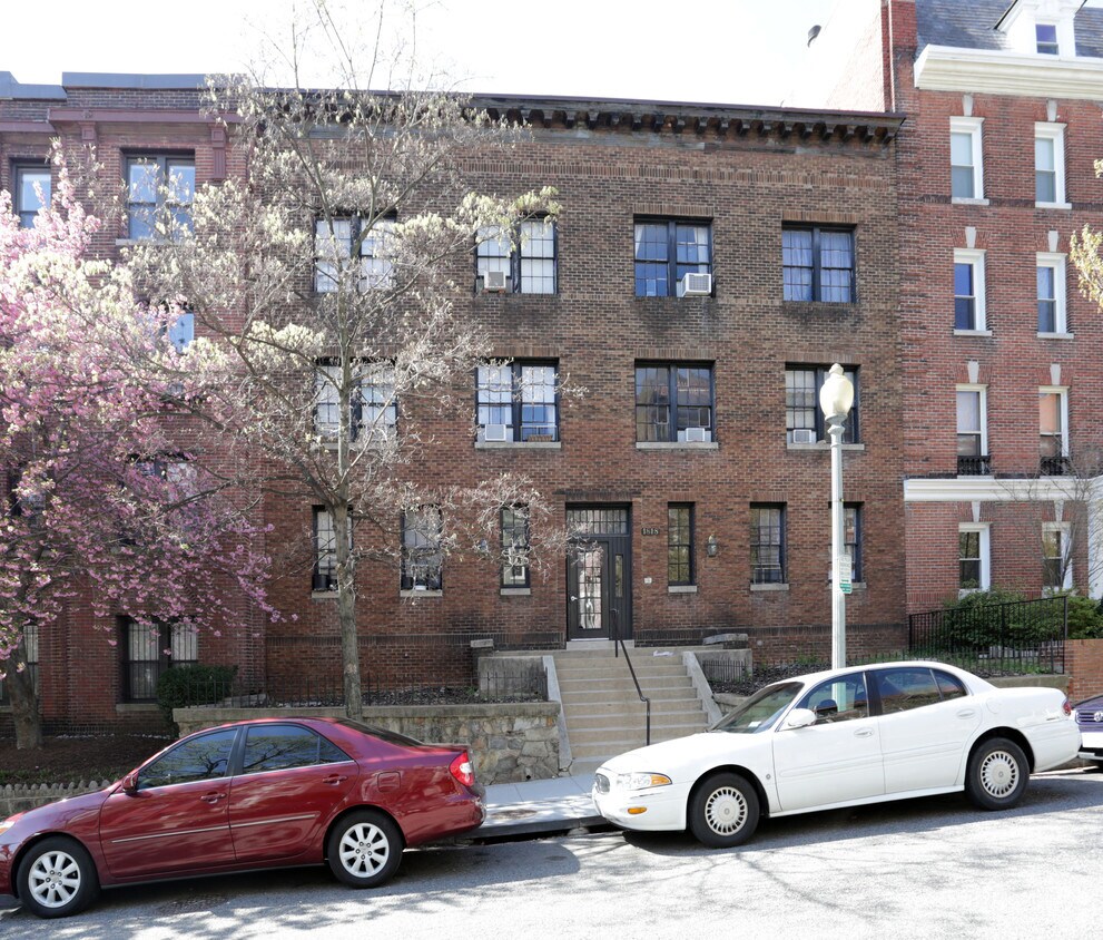 Primary Photo - 1818 Vernon St NW