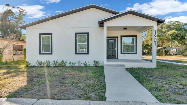 Building Photo - 1901 31st St S