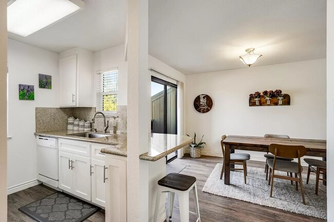 Foto del edificio - 578 Ironwood Terrace